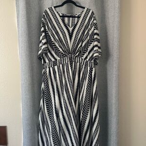 BloomChic Monochrome Geometric Blouse